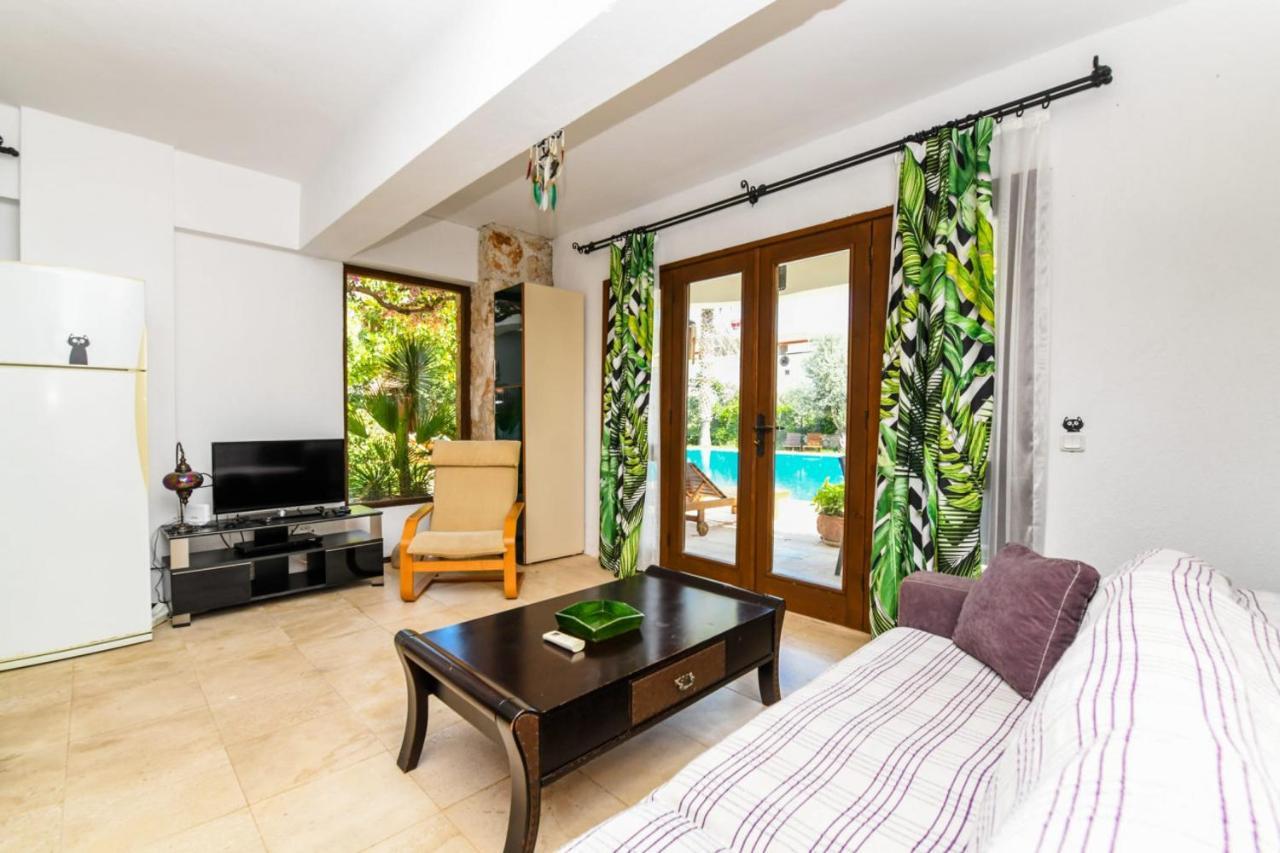 Duplex House With Shared Pool Near Beach In Kalkan Apartment Exterior photo